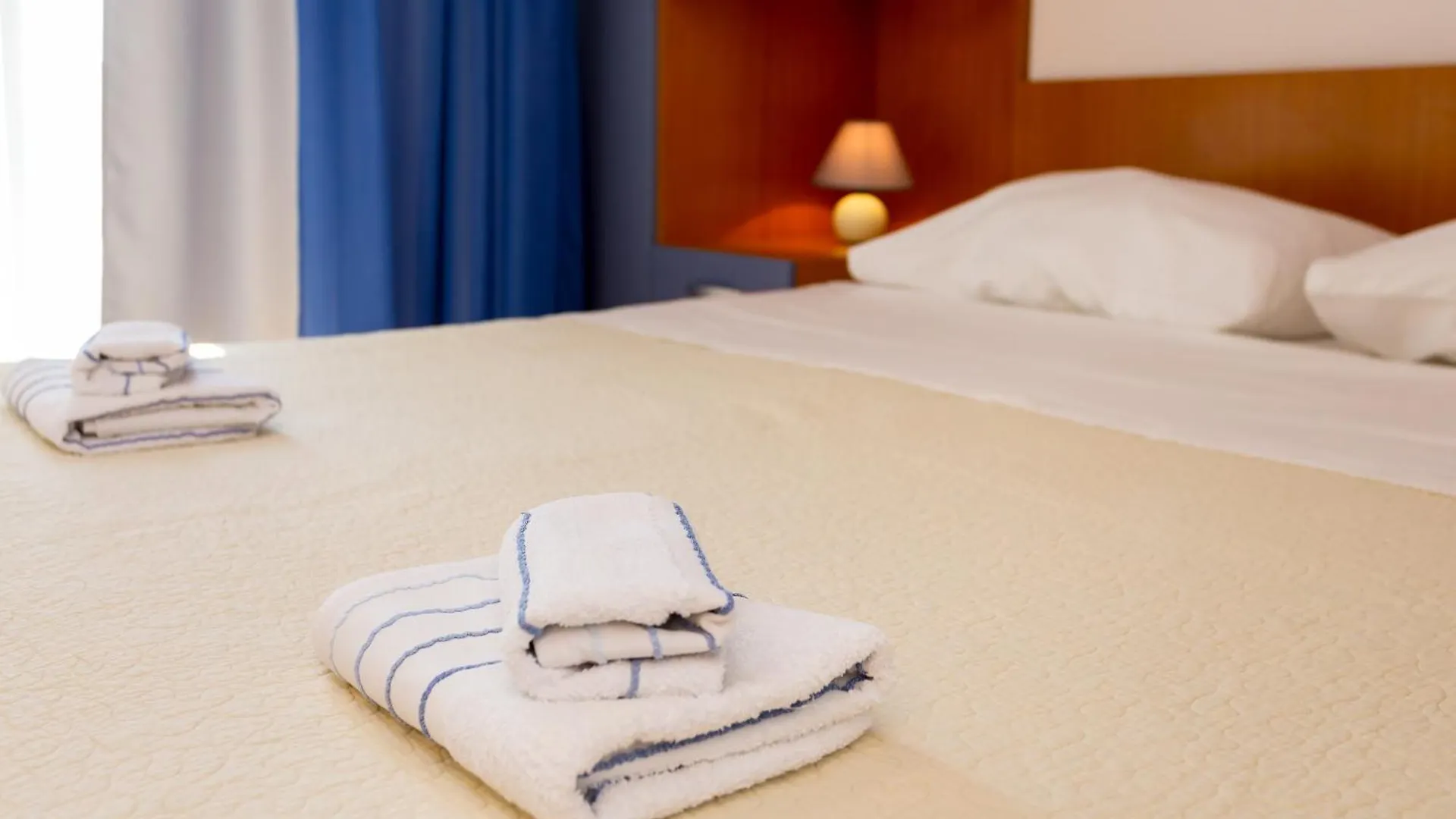 Apartments In Villa Top Trogir 0*,
