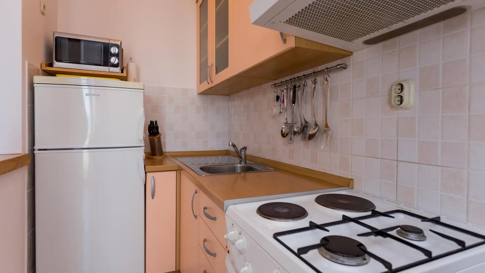 Apartments In Villa Top Trogir