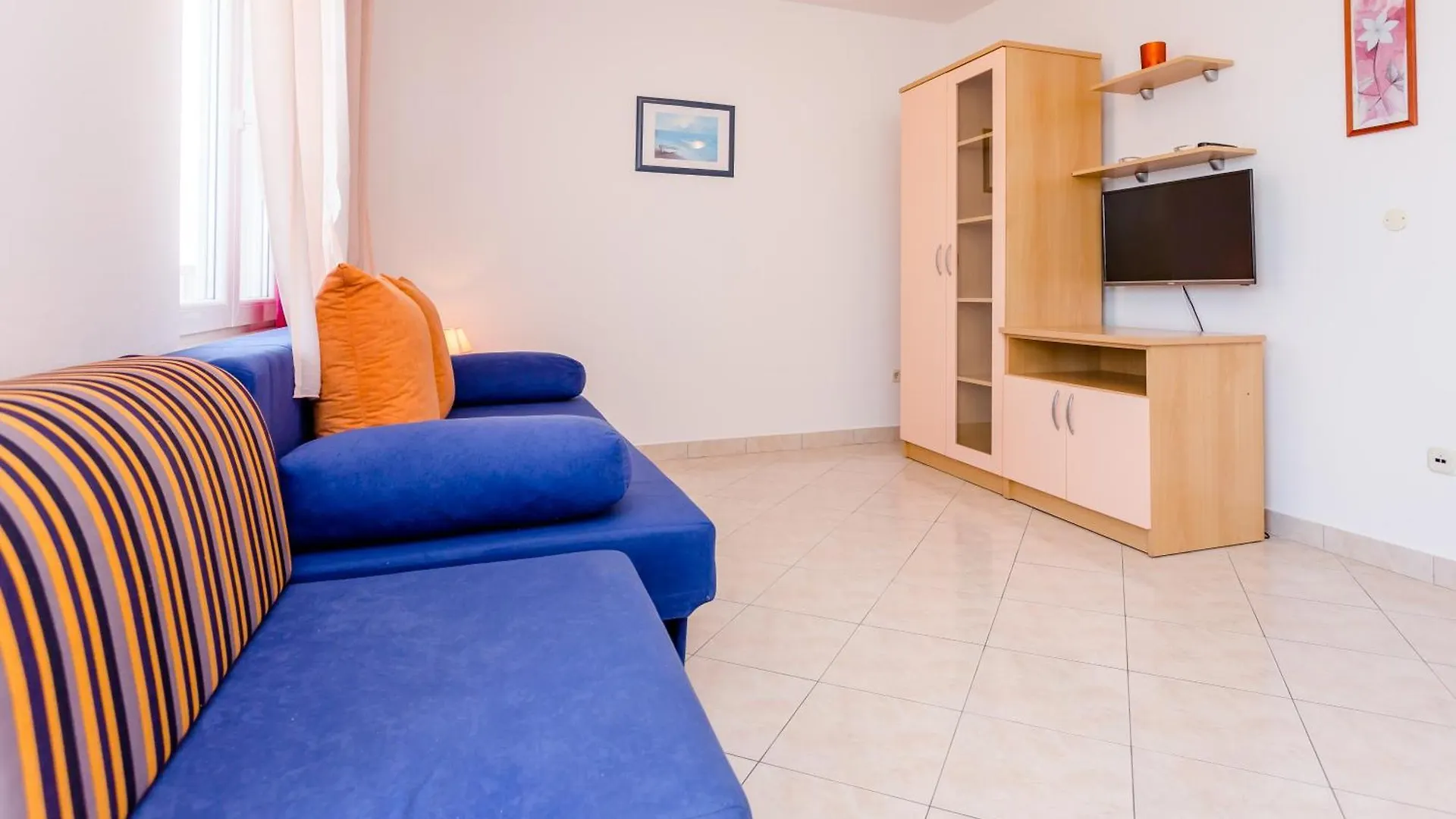 Apartments In Villa Top Trogir