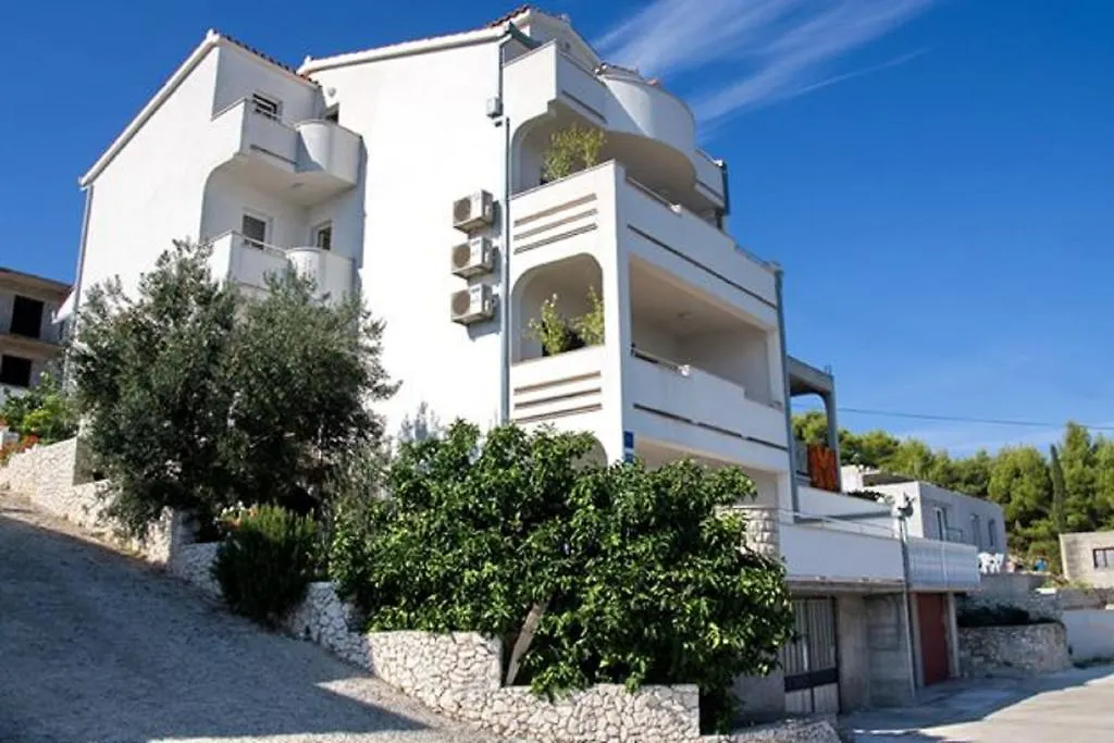 Apartments In Villa Top Trogir 0*,  Croatie