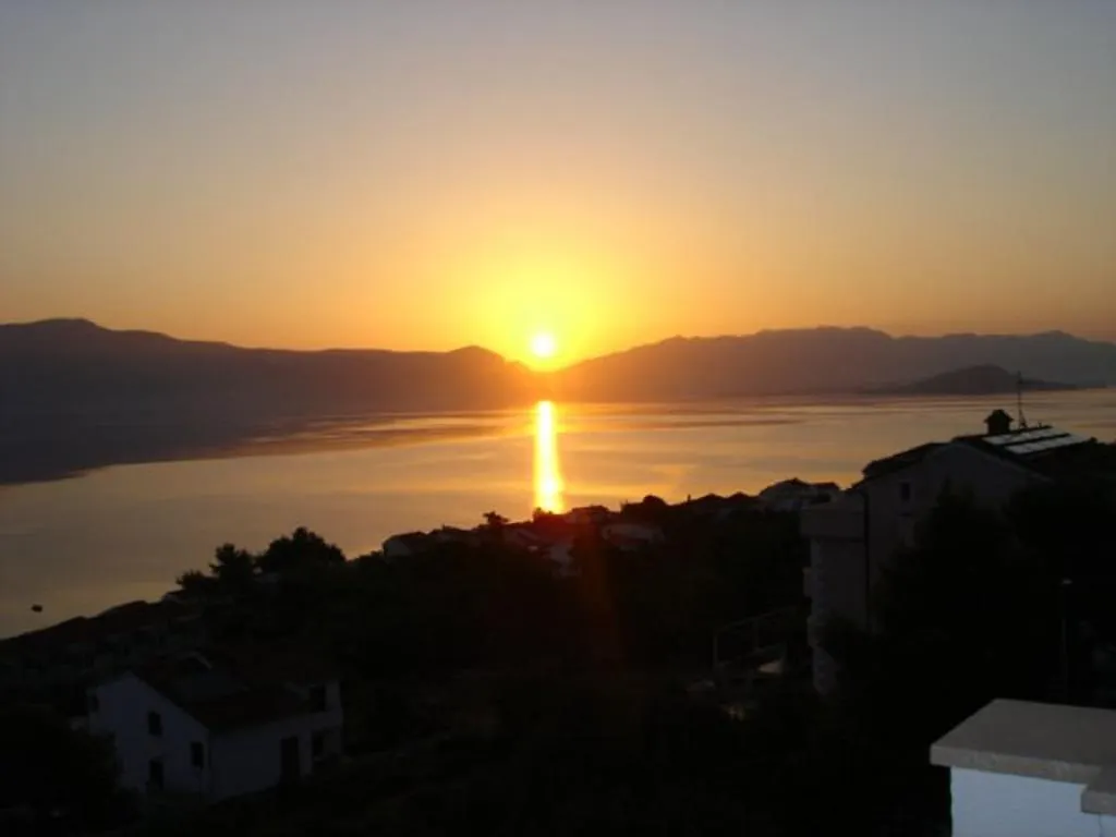 Apartments In Villa Top Trogir