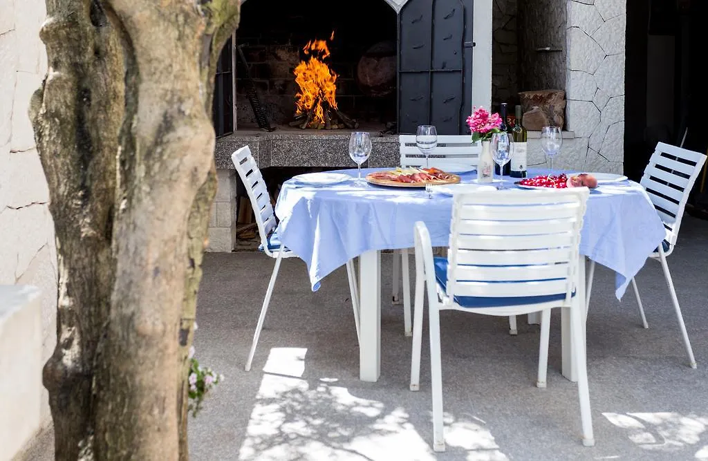 Apartments In Villa Top Trogir Croatie