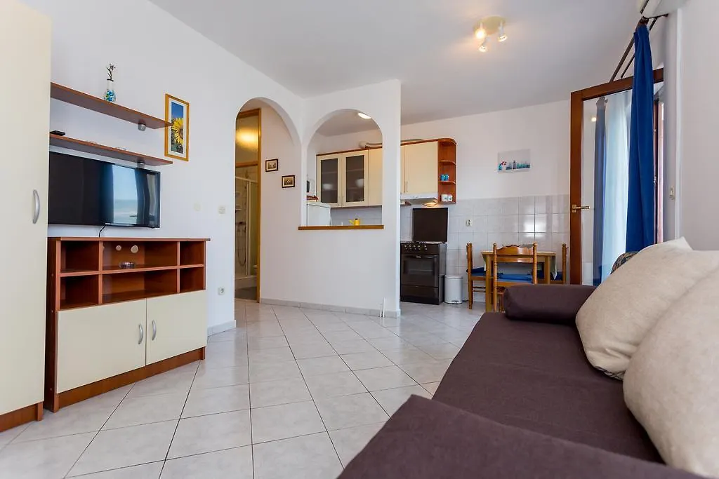 Apartments In Villa Top Trogir 0*,