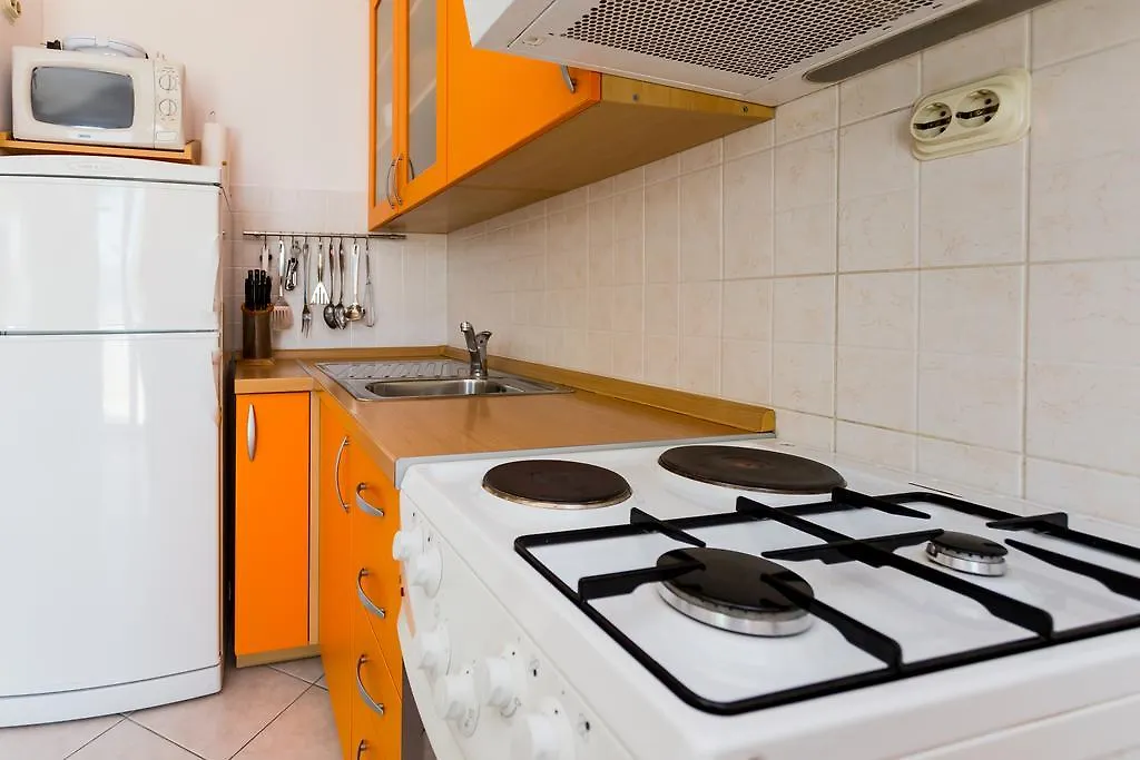 Apartments In Villa Top Trogir
