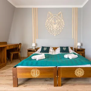 https://willa-zakopiaczyk.zakopanehotels.org